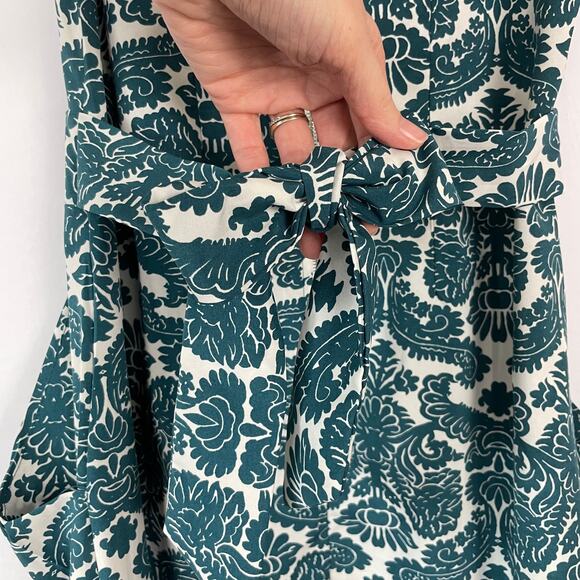 Inomi | Teal & White Damask Floral Pattern Pleated Pocket Tie Back Dress - Picture 6 of 8